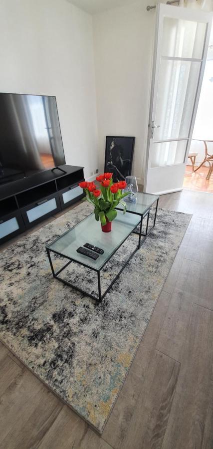 Appartement Entier Au Dessus De Villa, Climatisation Reversible Poele A Bois Tres Chaleureux , Wi Fi Parking Privee Gratuit Situation 500 M, Plage Et Centre Ville サナリー・シュル・メール エクステリア 写真