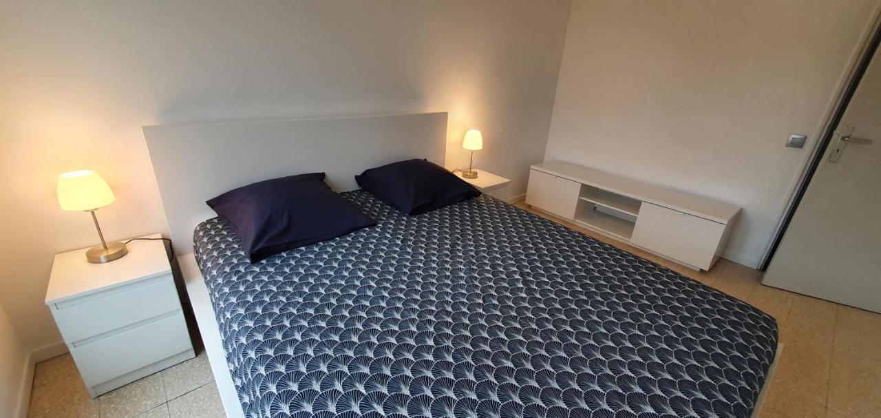 Appartement Entier Au Dessus De Villa, Climatisation Reversible Poele A Bois Tres Chaleureux , Wi Fi Parking Privee Gratuit Situation 500 M, Plage Et Centre Ville サナリー・シュル・メール エクステリア 写真